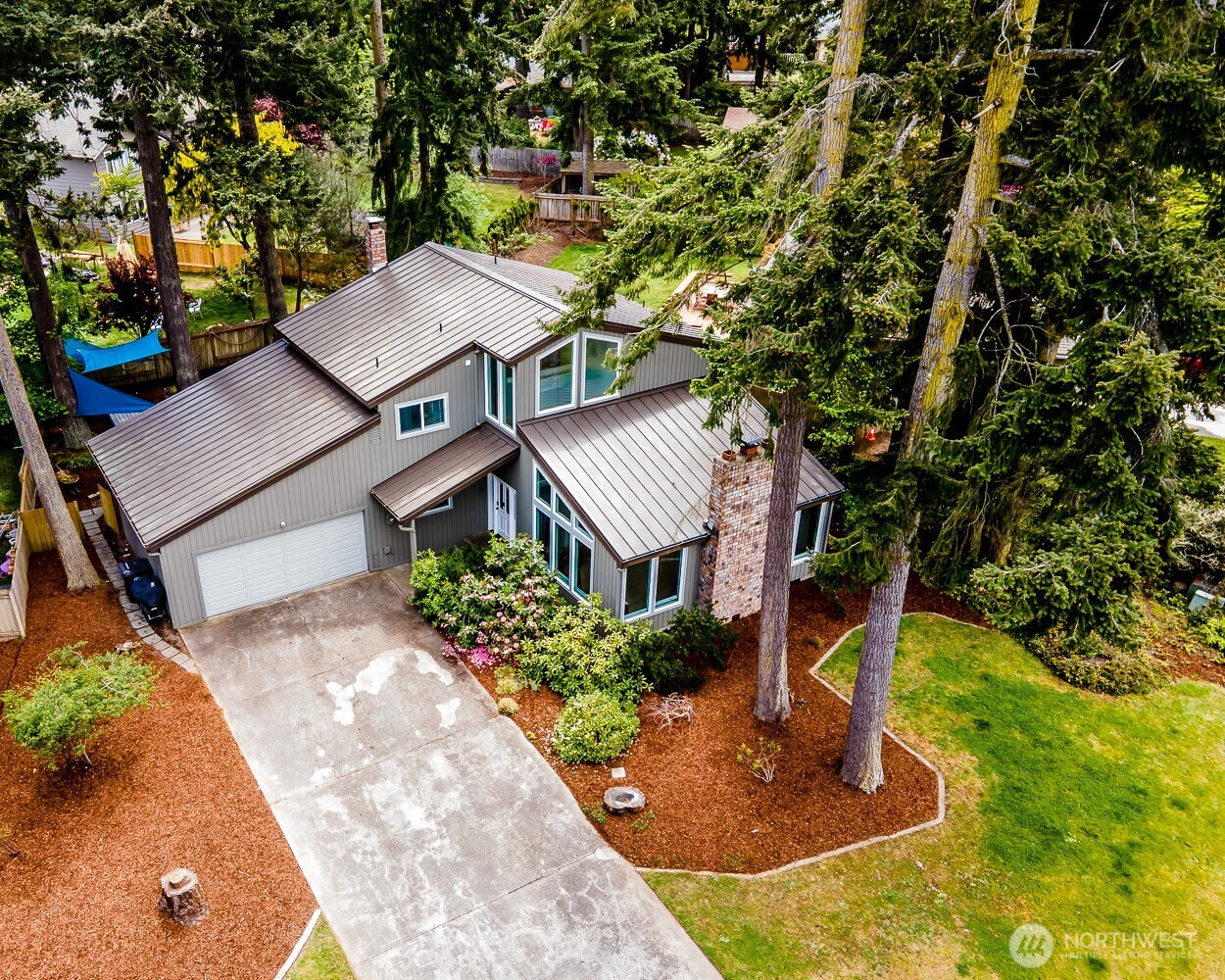 707 Seamount Drive, Port Angeles, WA 98363
