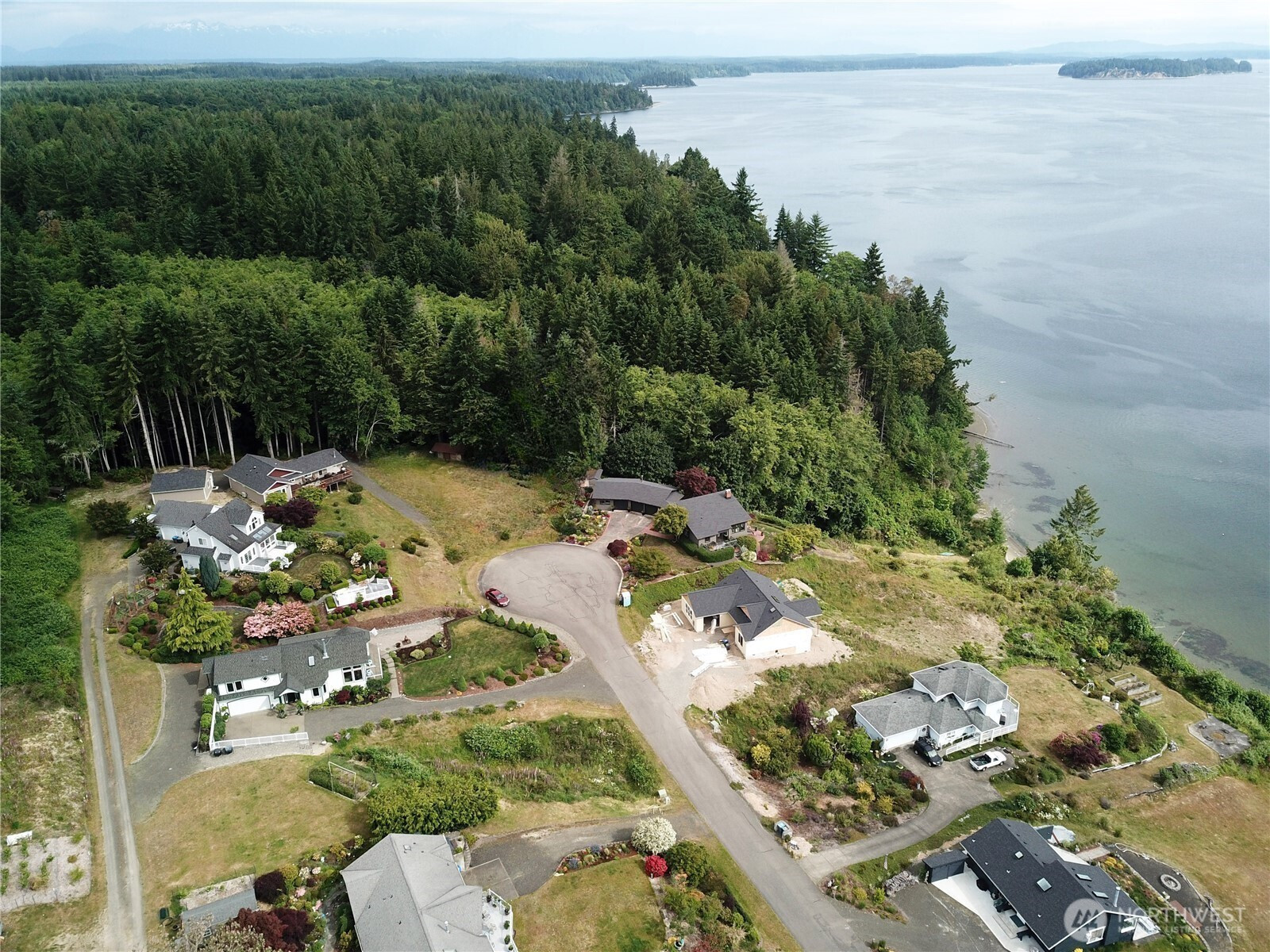 15 E Smith Cove Way, Shelton, WA 98584