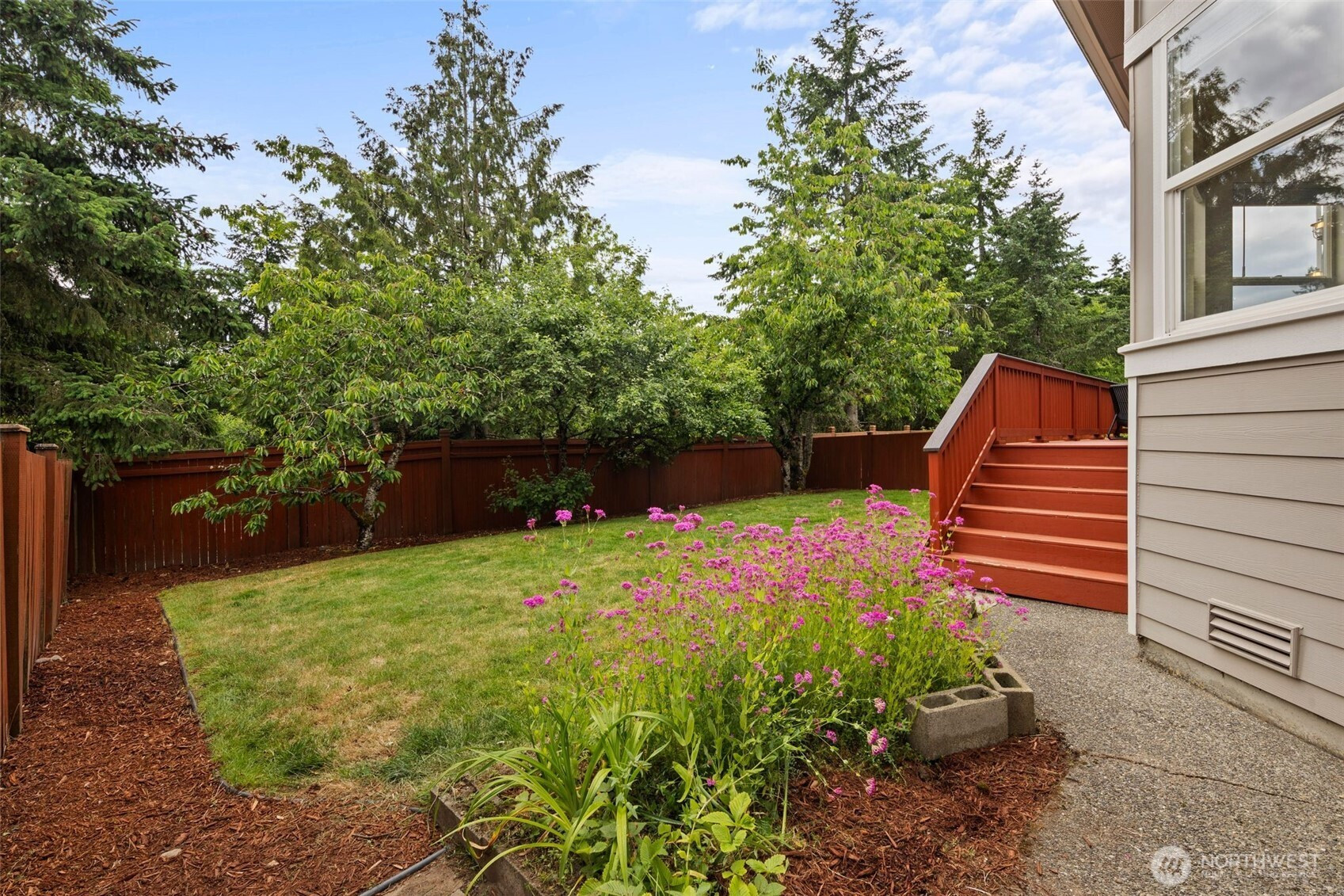 10129 224th Ave NE, Redmond, WA 98053