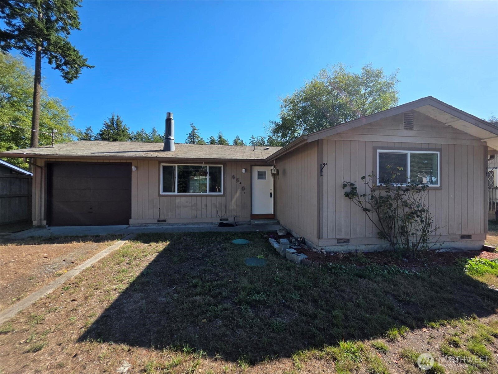 4340 Hamilton Drive, Oak Harbor, WA 98277
