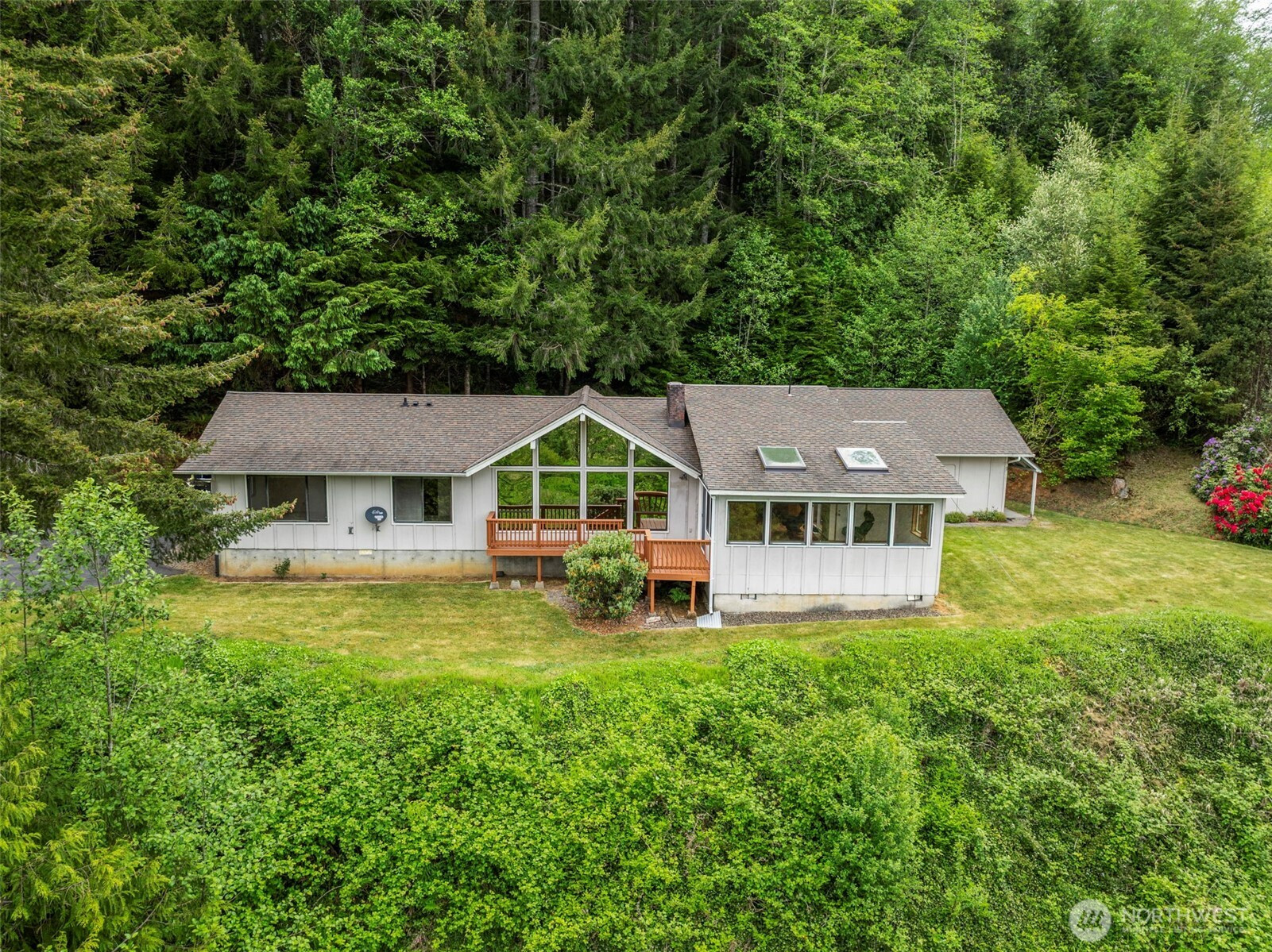 1086 W State Route 4, Skamokawa, WA 98647