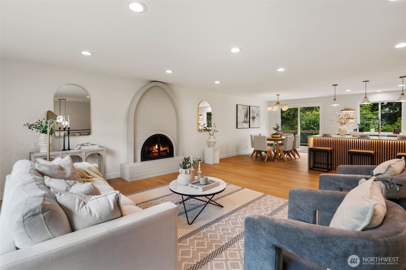 17517 NE 22nd Court, Redmond, WA 98052