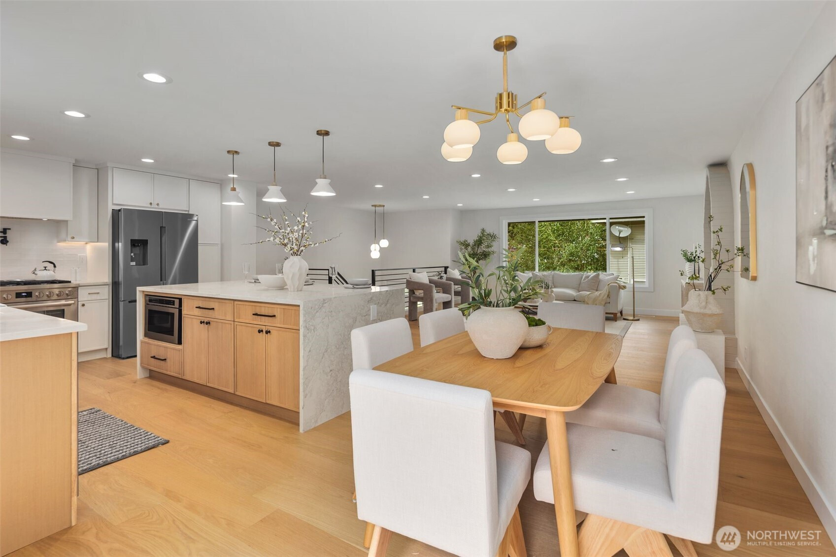 17517 NE 22nd Court, Redmond, WA 98052