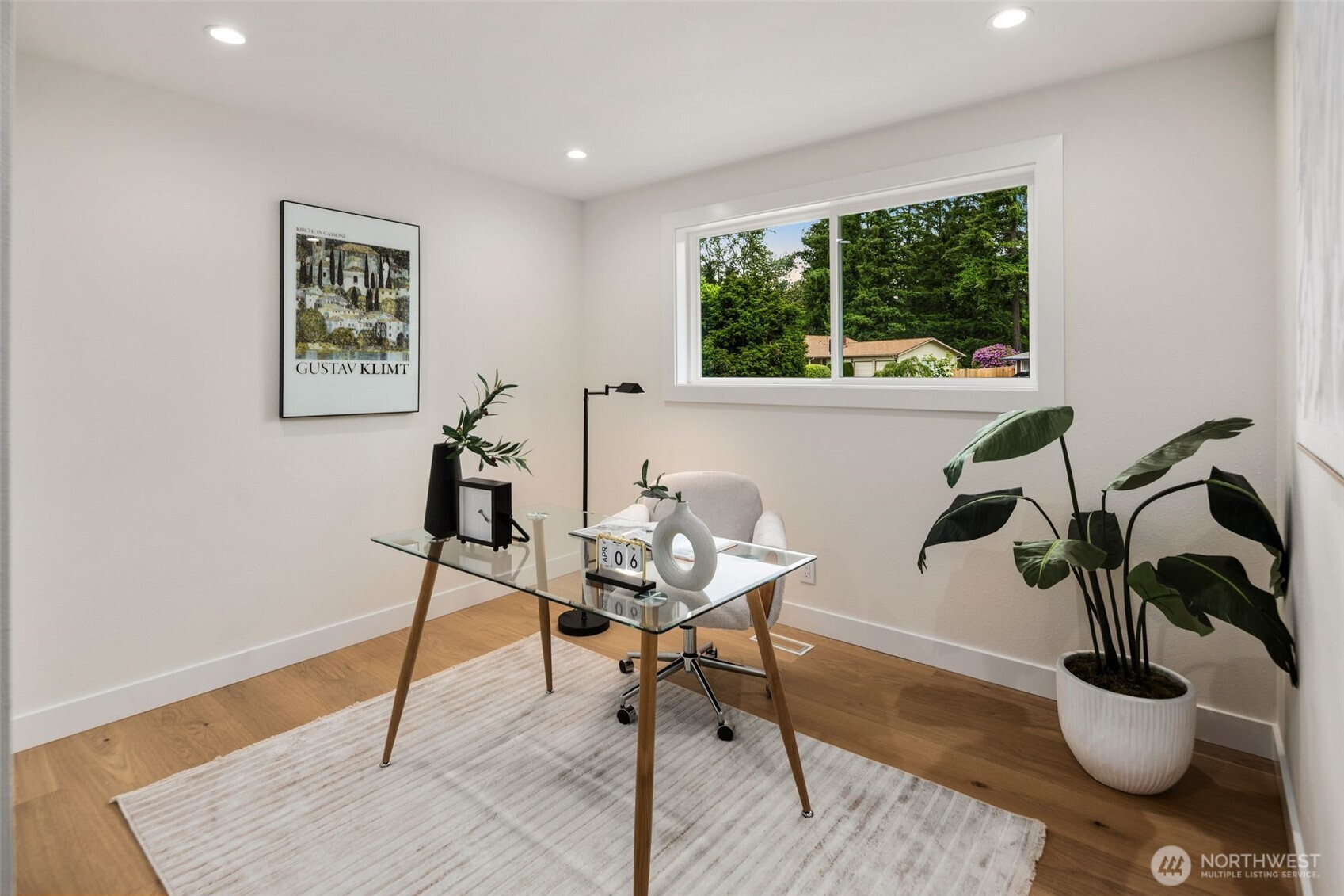 17517 NE 22nd Court, Redmond, WA 98052