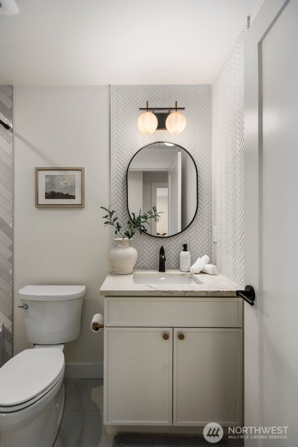 17517 NE 22nd Court, Redmond, WA 98052