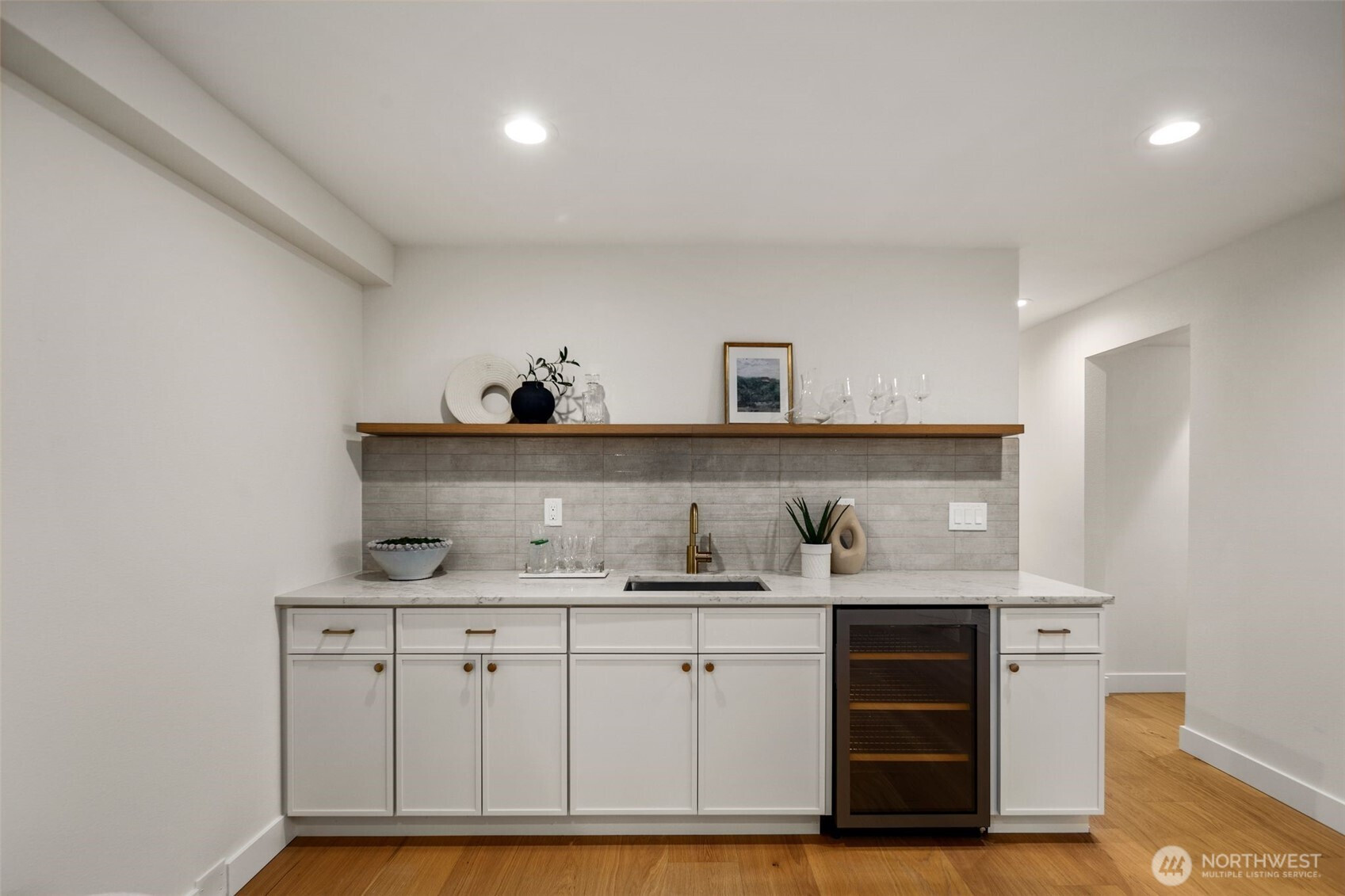 17517 NE 22nd Court, Redmond, WA 98052