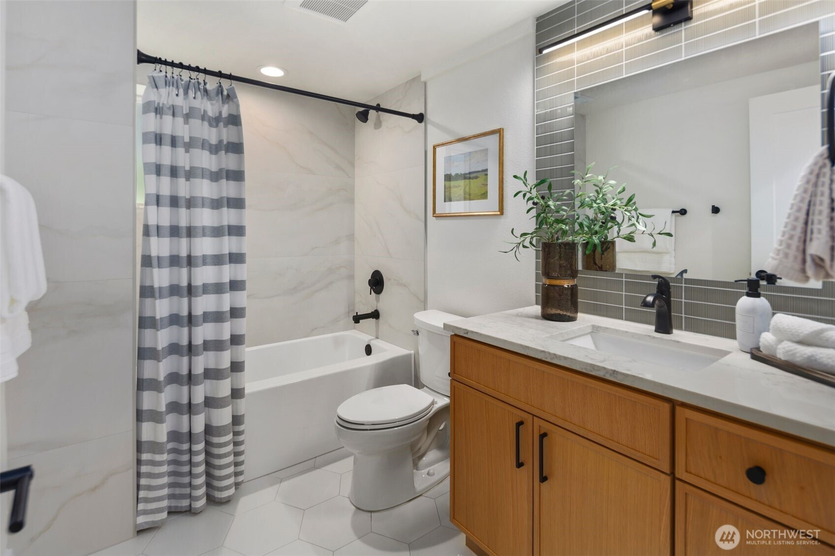 17517 NE 22nd Court, Redmond, WA 98052