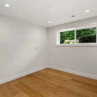 17517 NE 22nd Court, Redmond, WA 98052