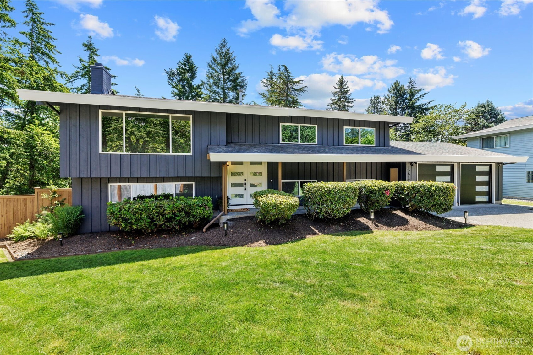 17517 NE 22nd Court, Redmond, WA 98052