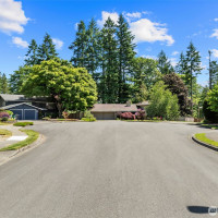 17517 NE 22nd Court, Redmond, WA 98052