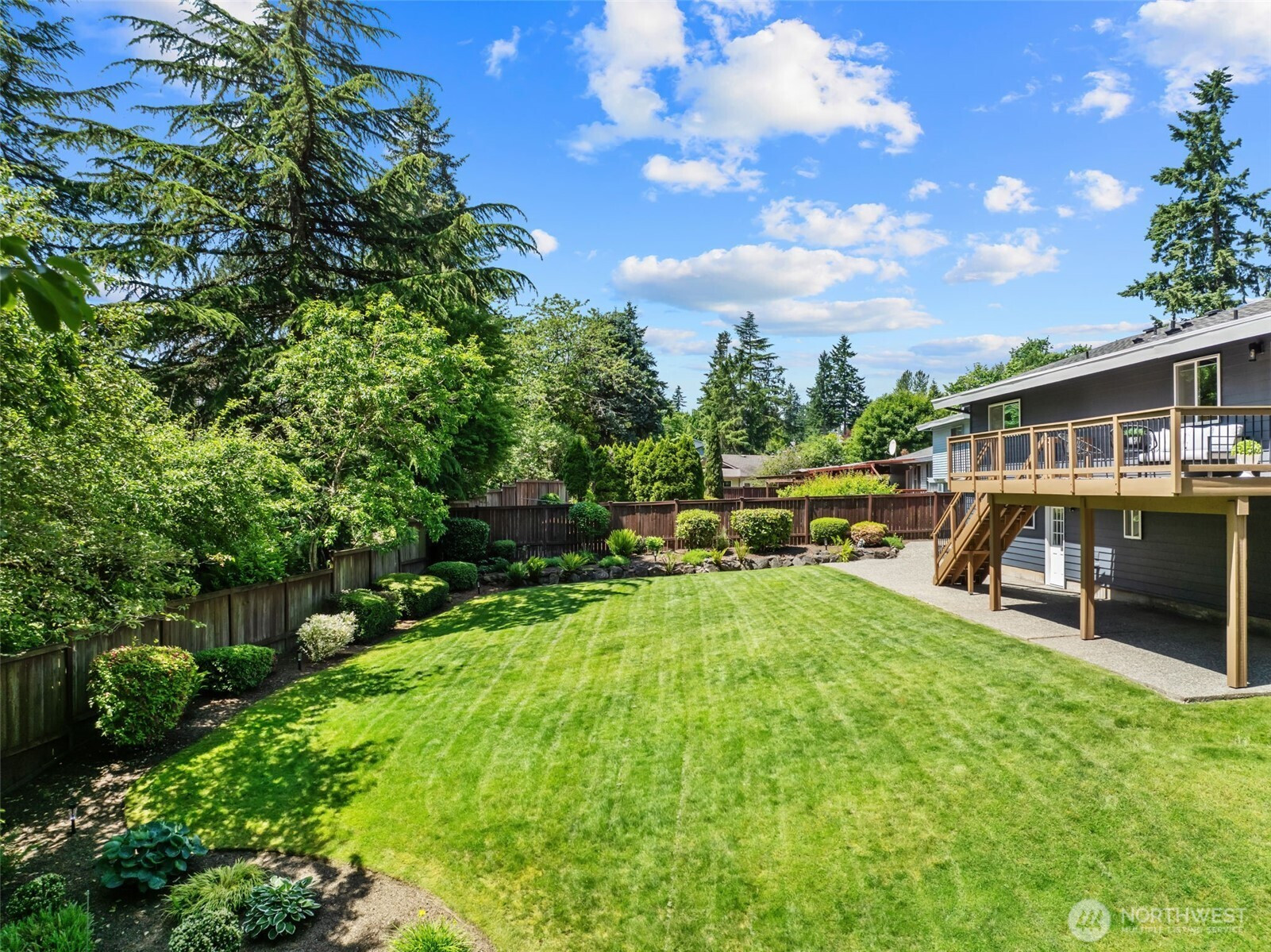 17517 NE 22nd Court, Redmond, WA 98052