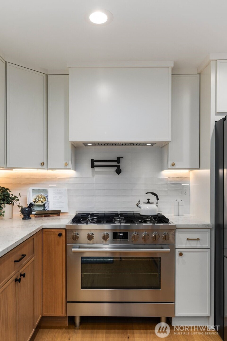 17517 NE 22nd Court, Redmond, WA 98052