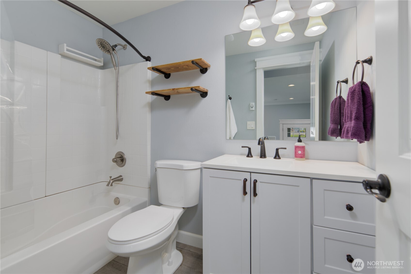 18527 SE Timberlane Boulevard, Covington, WA 98042