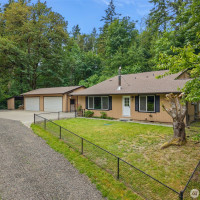 4562 SE Burley Olalla Road, Olalla, WA 98359