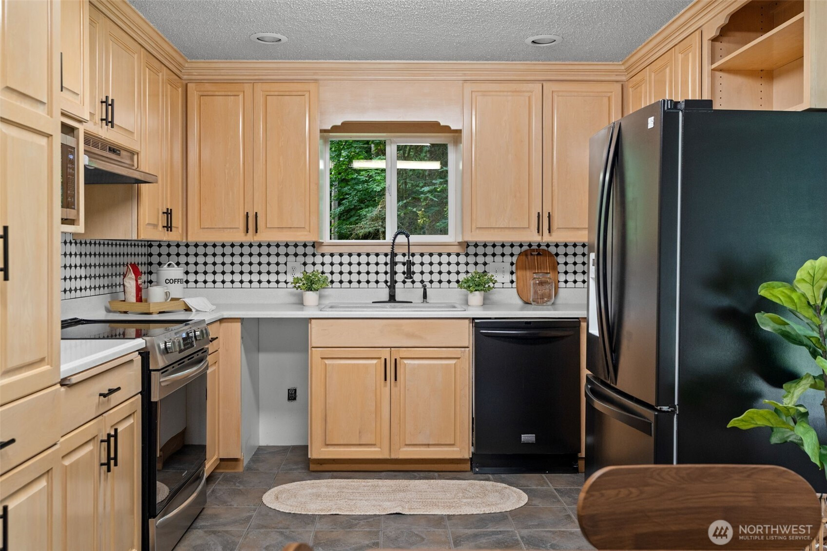 4562 SE Burley Olalla Road, Olalla, WA 98359