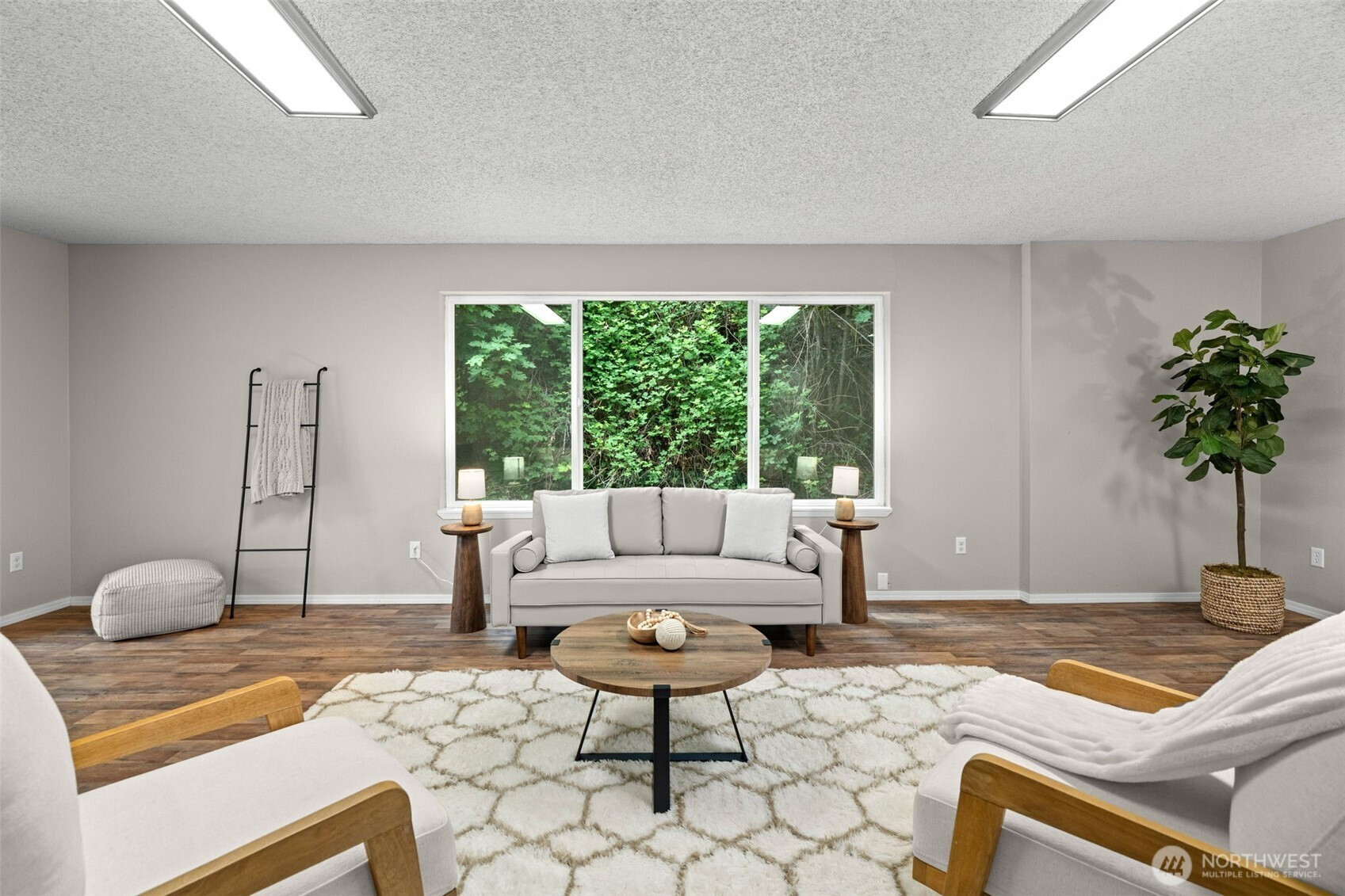 4562 SE Burley Olalla Road, Olalla, WA 98359