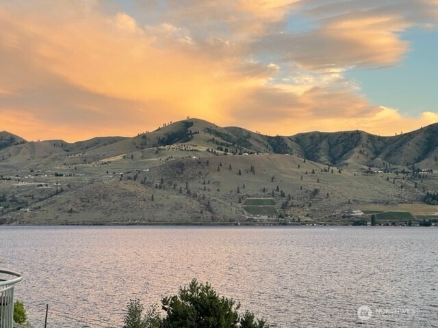304 SR 150, Chelan, WA 98816