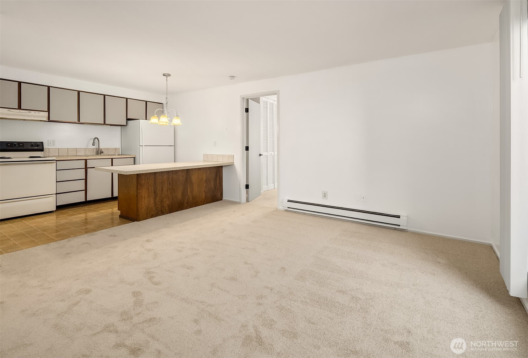 11012 NE 68th Street, Kirkland, WA 98033