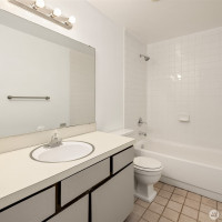 11012 NE 68th Street, Kirkland, WA 98033