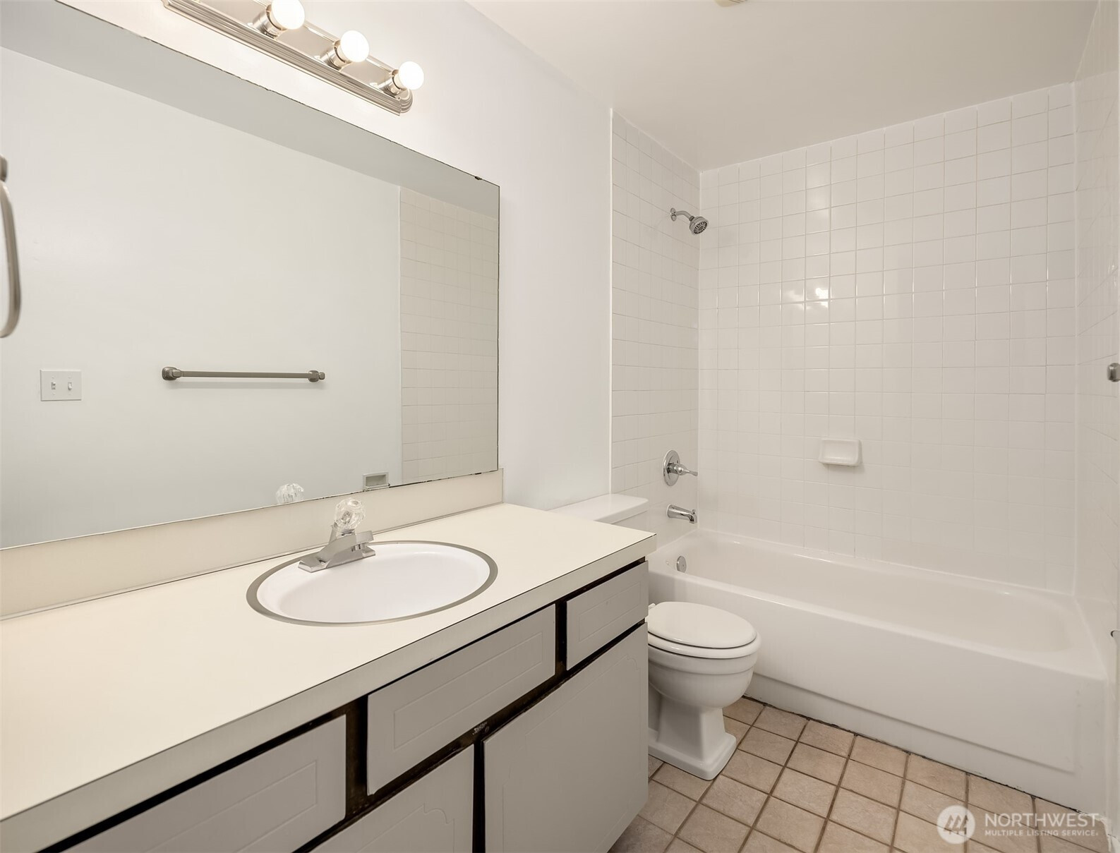 11012 NE 68th Street, Kirkland, WA 98033