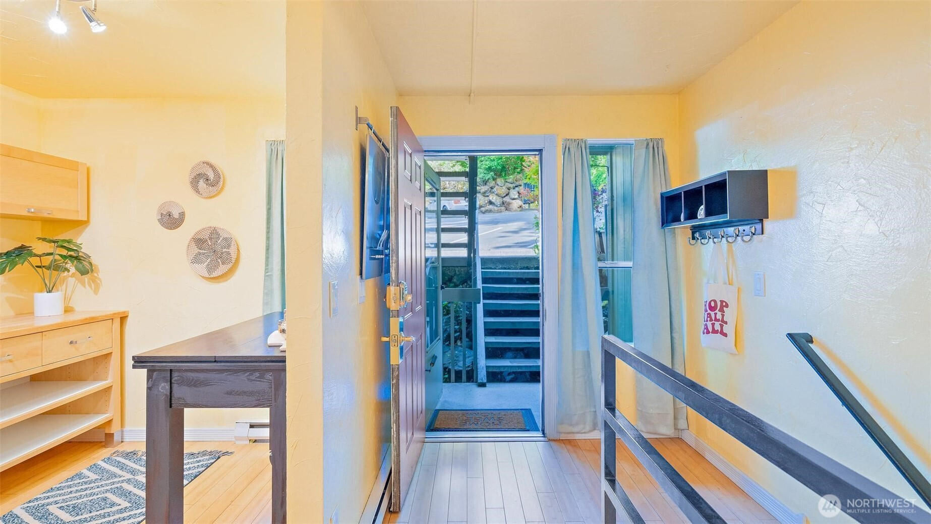 500 N National Avenue, Bremerton, WA 98312