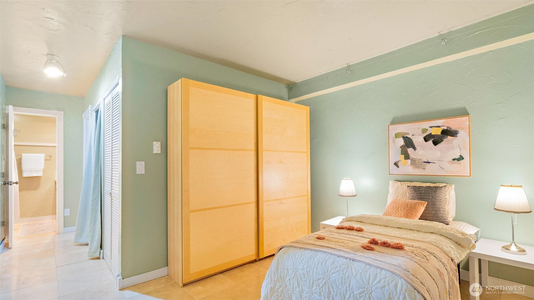 500 N National Avenue, Bremerton, WA 98312