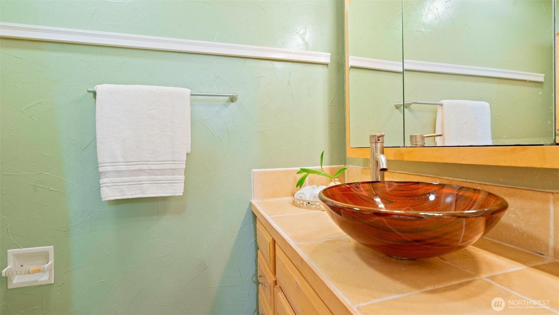 500 N National Avenue, Bremerton, WA 98312