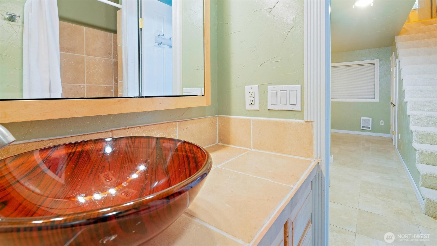 500 N National Avenue, Bremerton, WA 98312