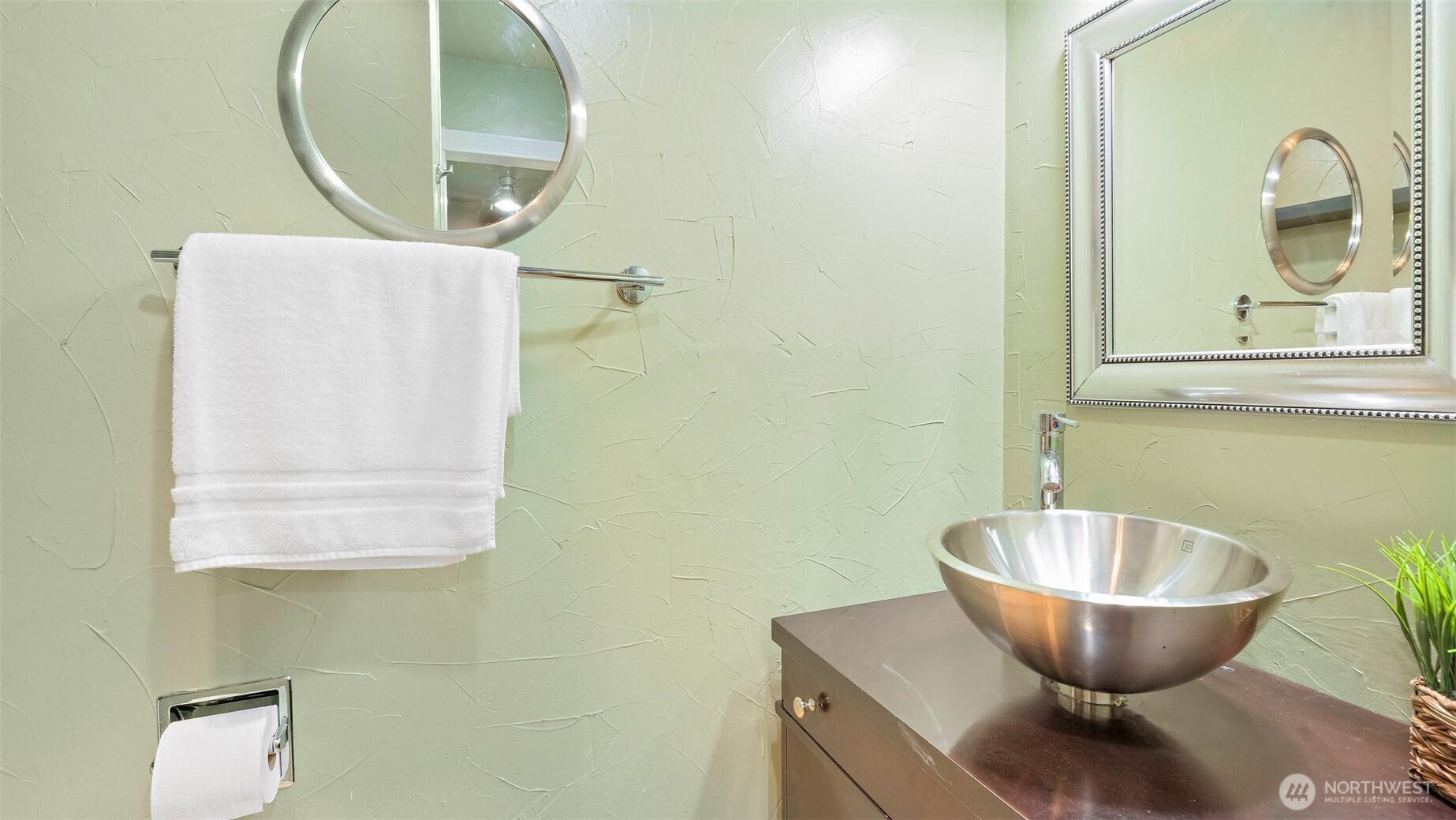 500 N National Avenue, Bremerton, WA 98312