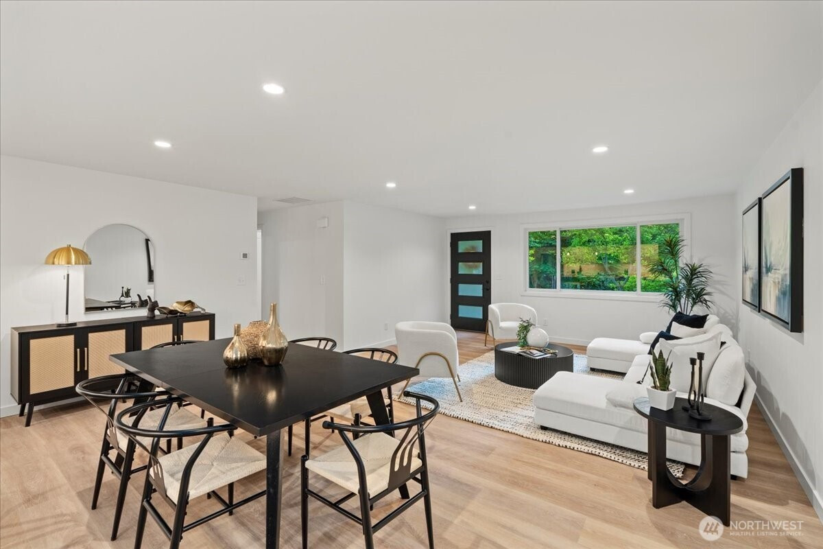 9220 211th Place NE, Redmond, WA 98053