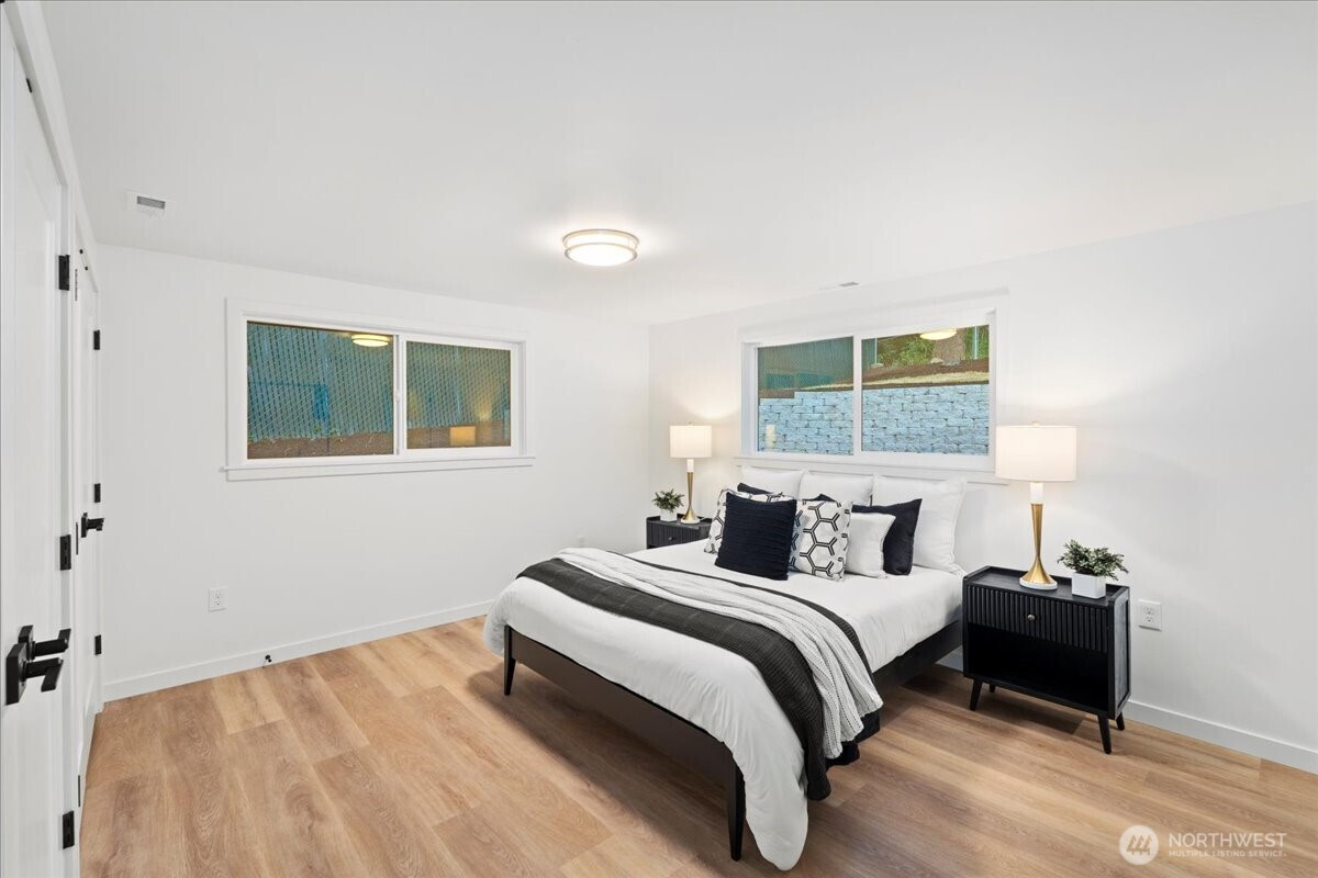 9220 211th Place NE, Redmond, WA 98053