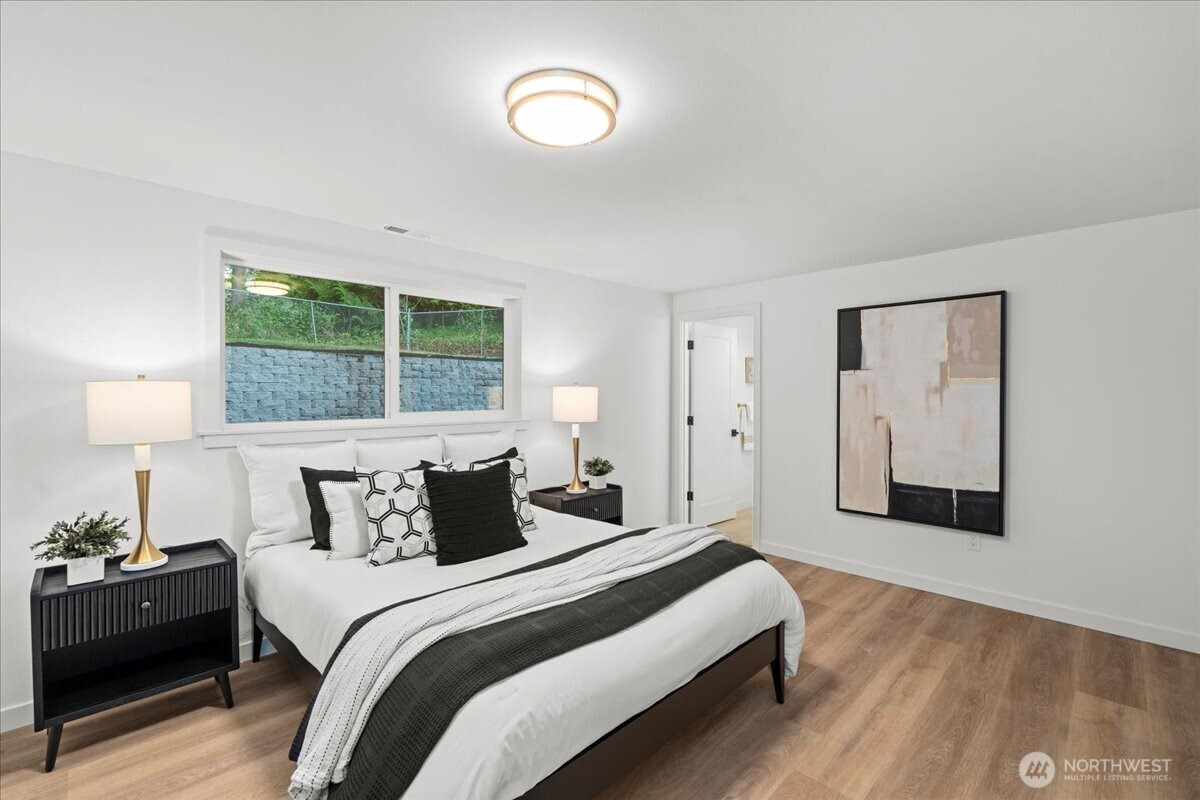 9220 211th Place NE, Redmond, WA 98053