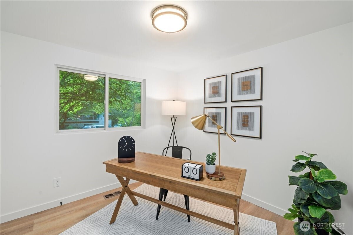 9220 211th Place NE, Redmond, WA 98053