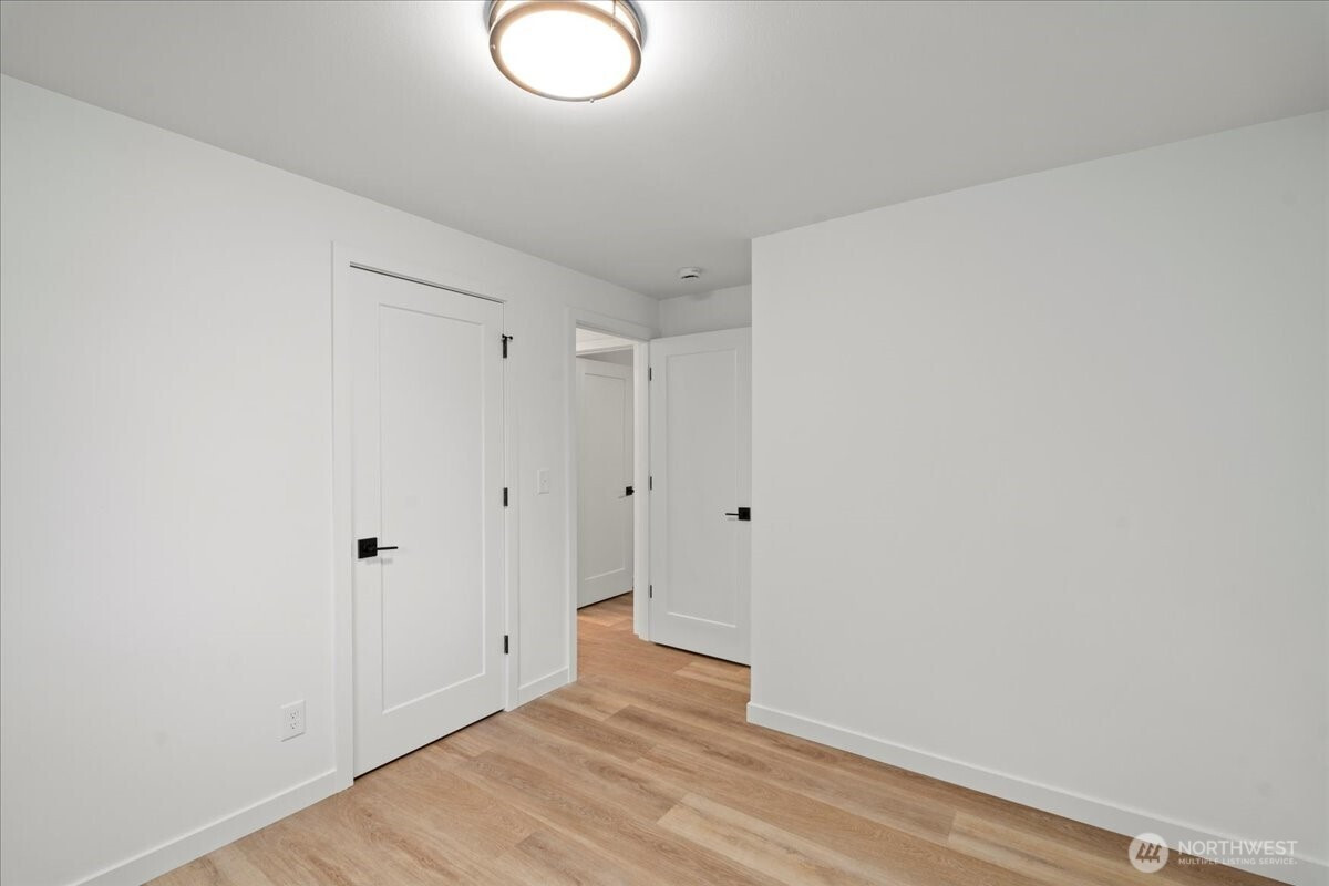 9220 211th Place NE, Redmond, WA 98053