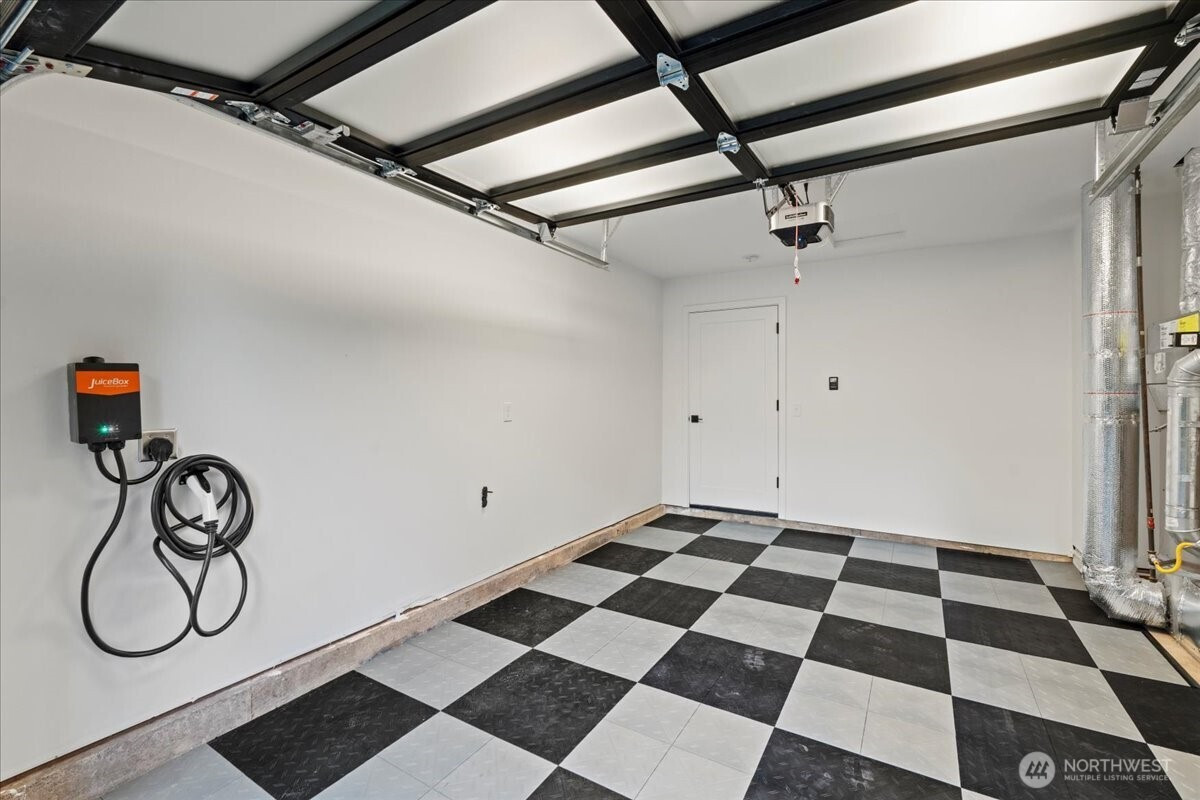 9220 211th Place NE, Redmond, WA 98053