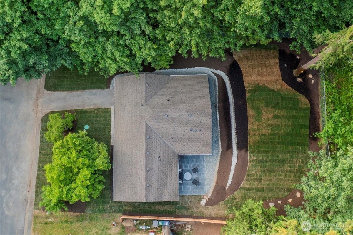 9220 211th Place NE, Redmond, WA 98053