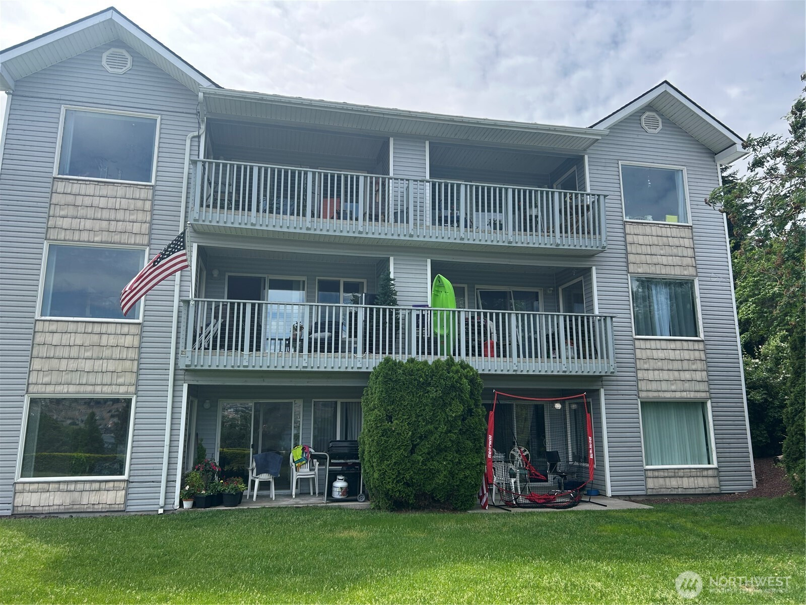 2307 W Woodin Avenue, Chelan, WA 98816