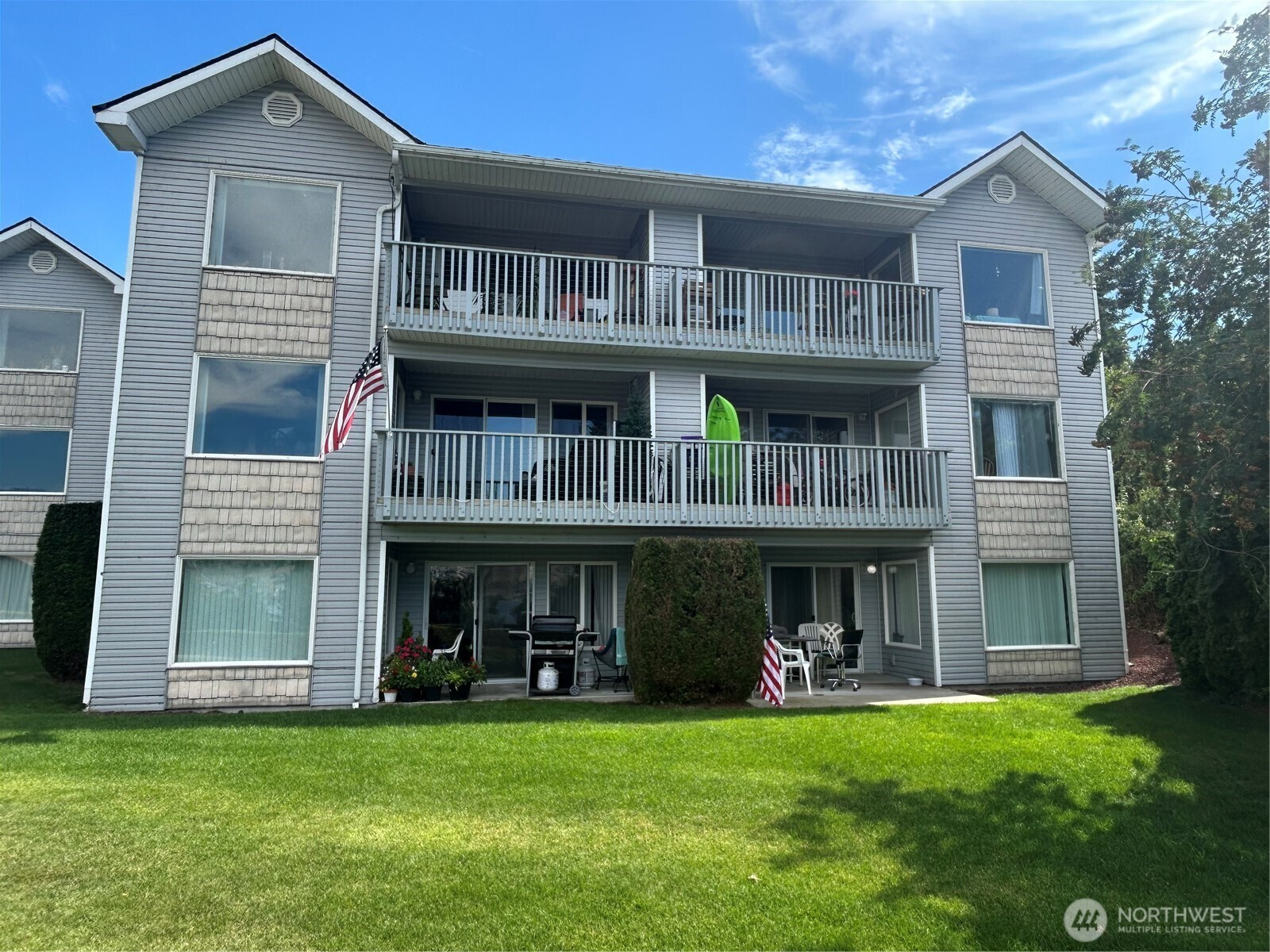 2307 W Woodin Avenue, Chelan, WA 98816