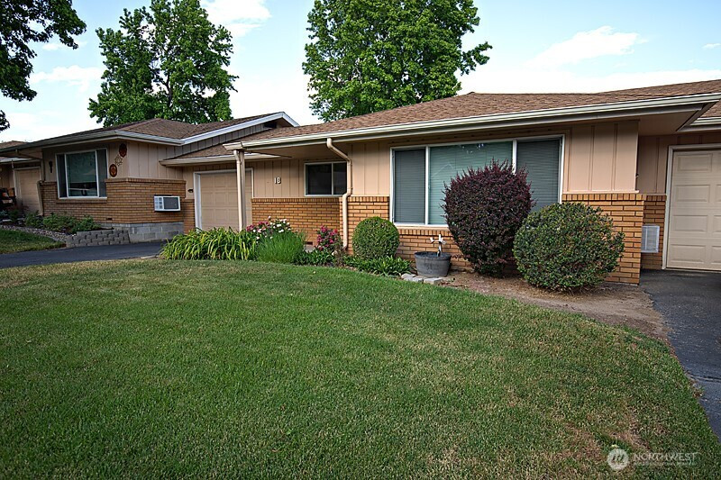 7606 Summitview Avenue, Yakima, WA 98908