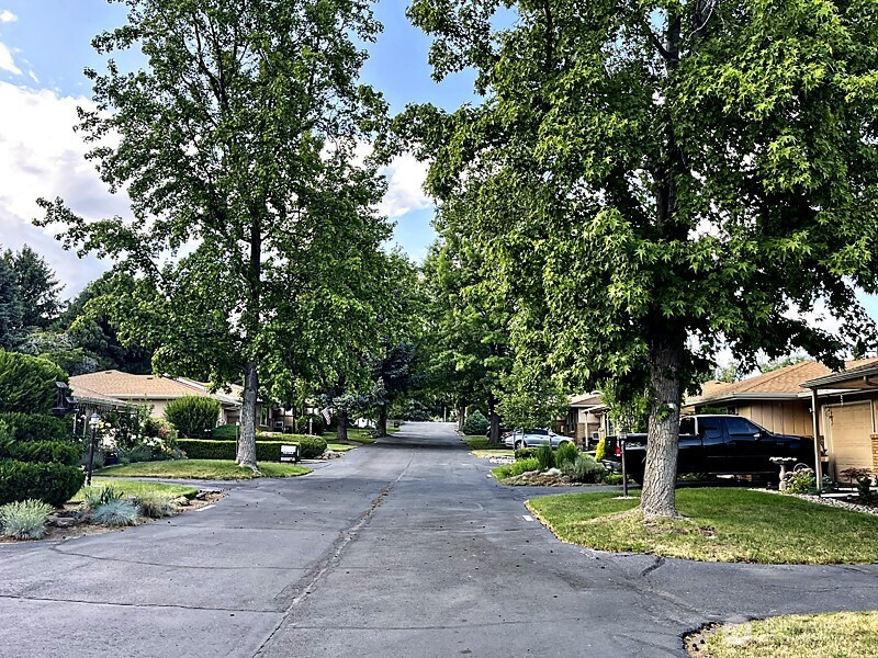 7606 Summitview Avenue, Yakima, WA 98908