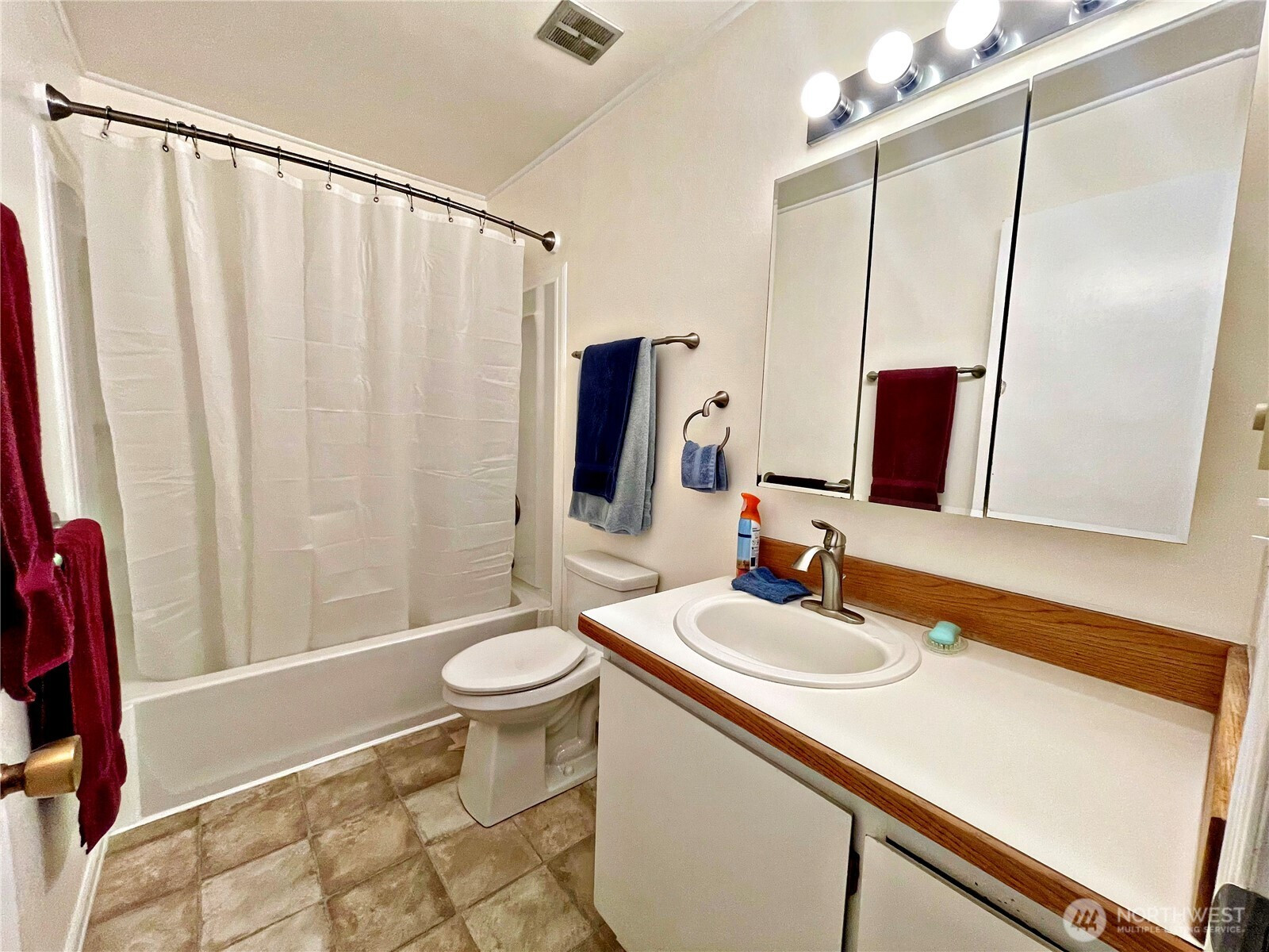 7606 Summitview Avenue, Yakima, WA 98908