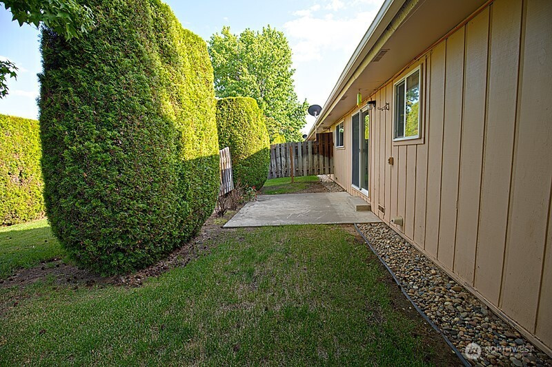 7606 Summitview Avenue, Yakima, WA 98908