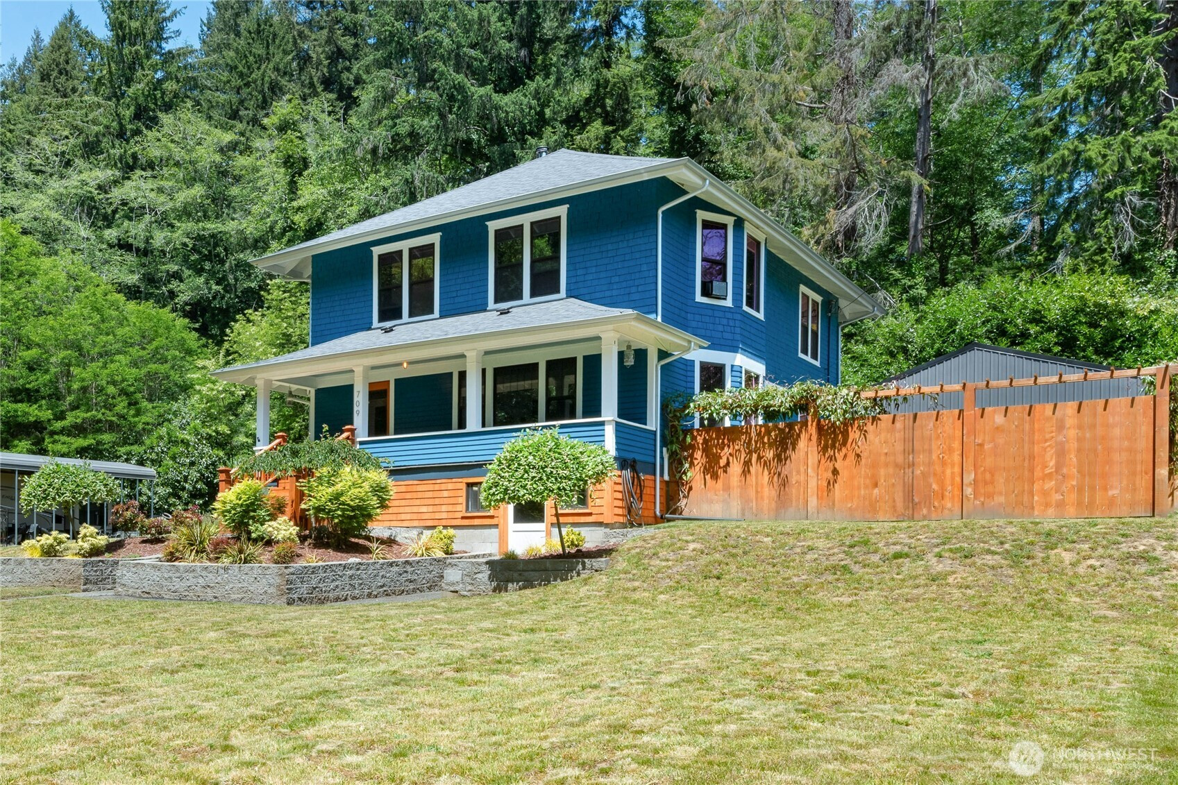 709 Grand Avenue, Hoquiam, WA 98550
