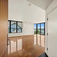 302 N Stadium Way, Tacoma, WA 98403