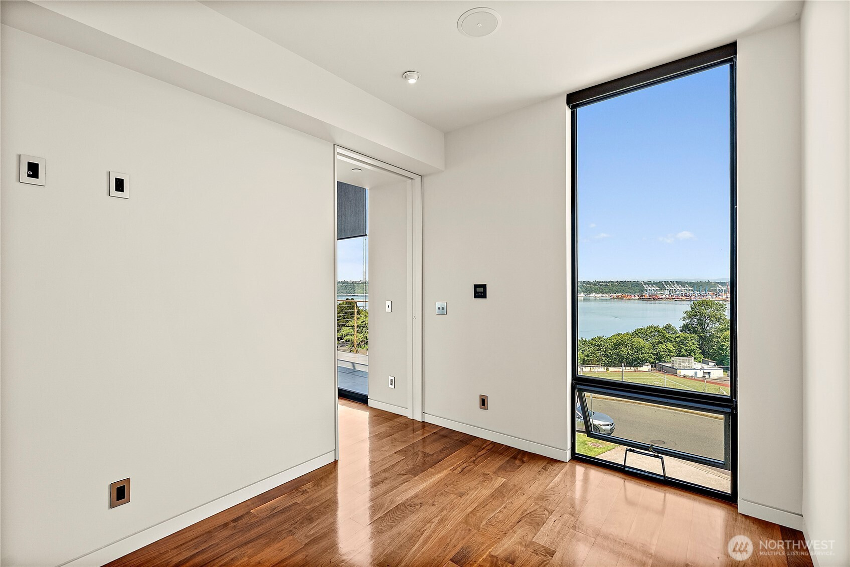 302 N Stadium Way, Tacoma, WA 98403