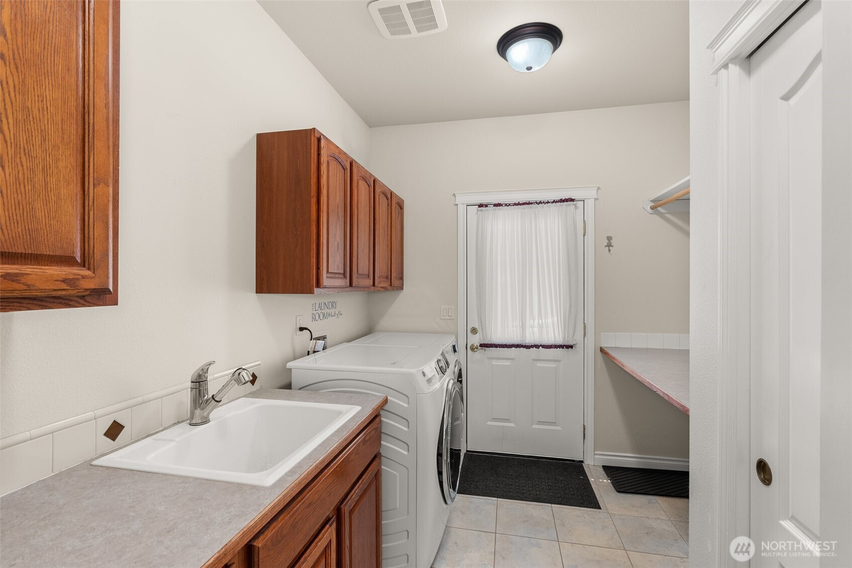 12214 Dream Street SW, Olympia, WA 98512