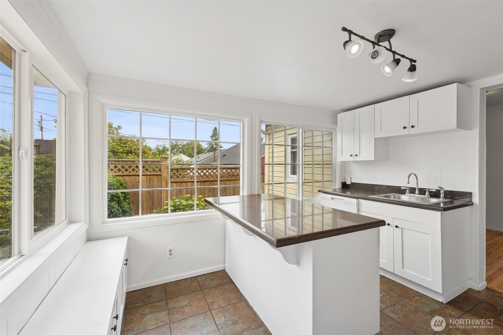 3586 E L Street, Tacoma, WA 98404