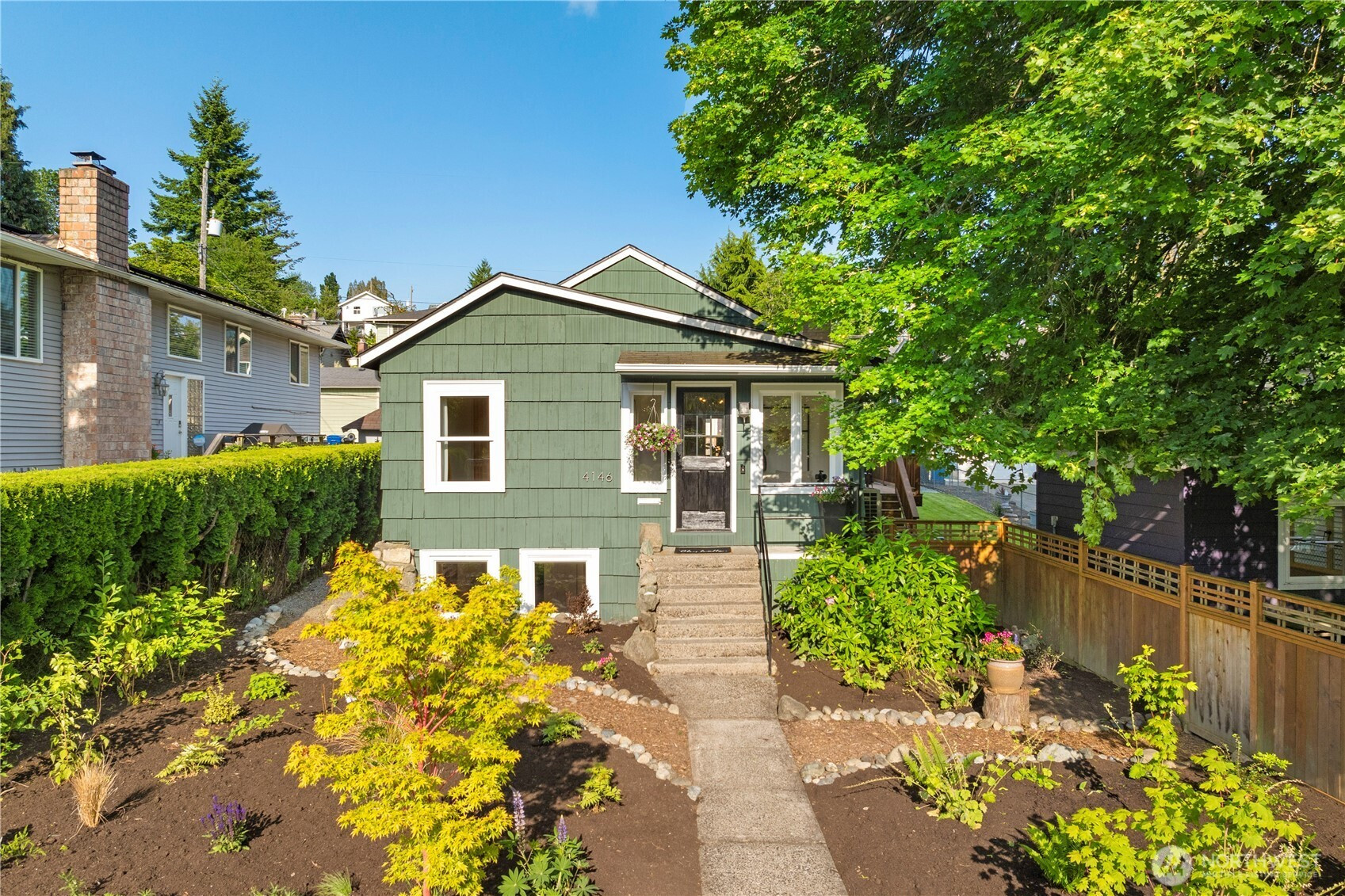4146 47th Avenue SW, Seattle, WA 98116