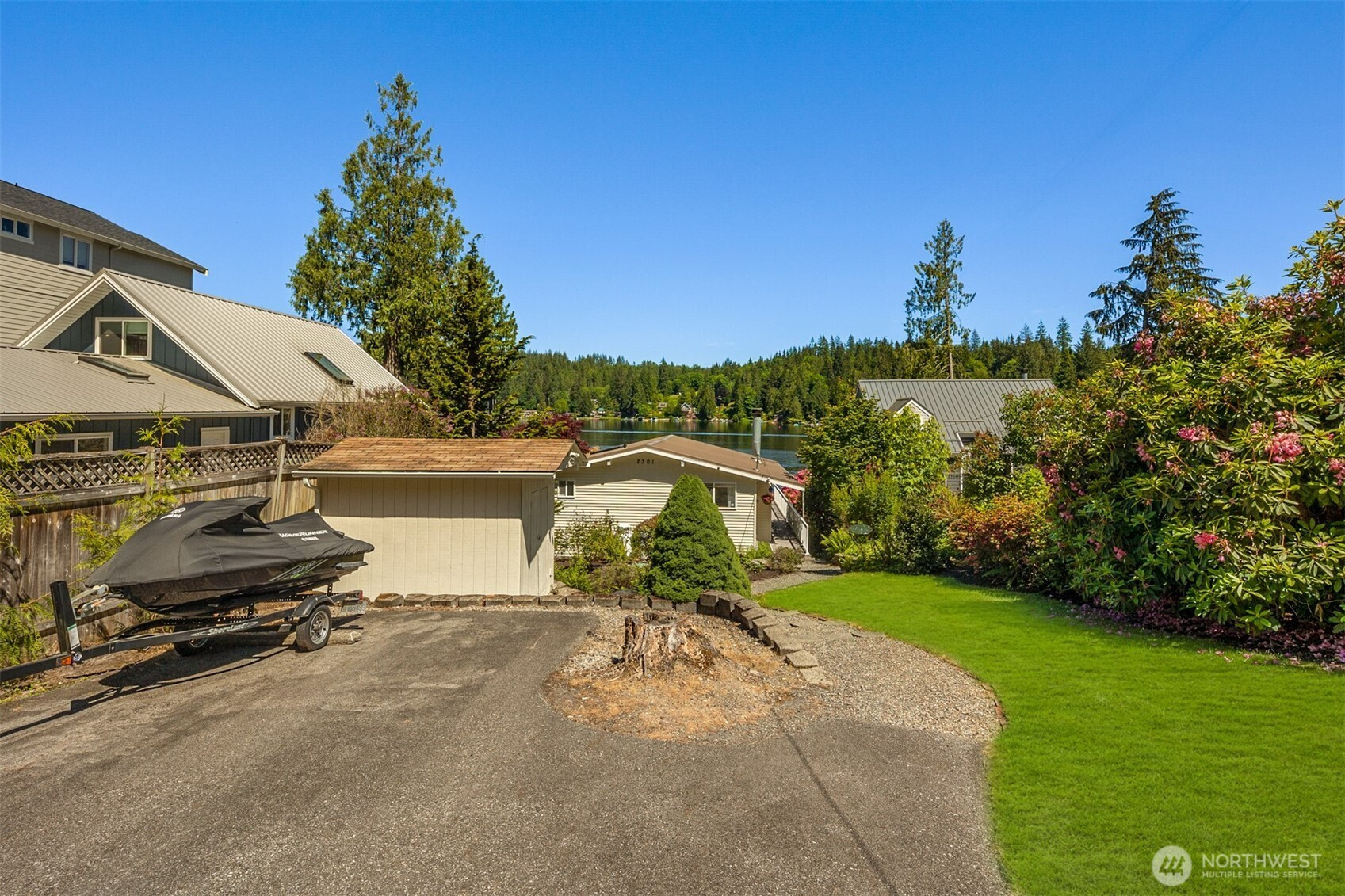 2301 SW Lake Roesiger Road, Snohomish, WA 98290