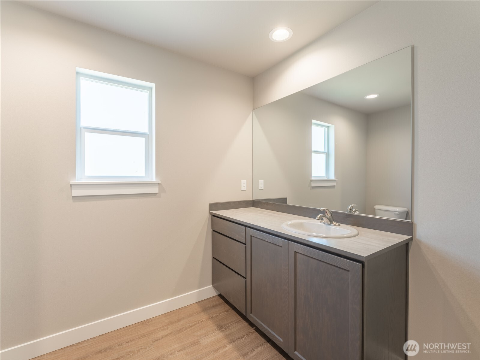 2349 NE Noah Street, East Wenatchee, WA 98802